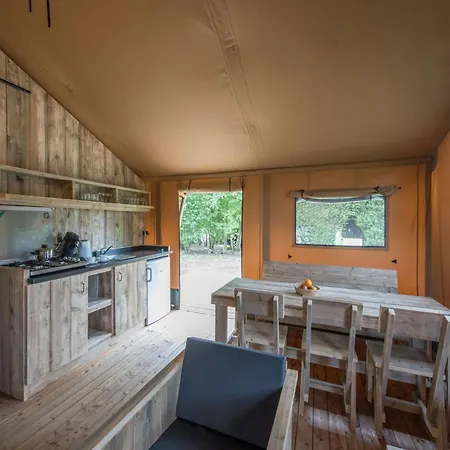 Safari Tent With Kitchen, 12 Km From Eindhoven Luxury tent Mierlo
